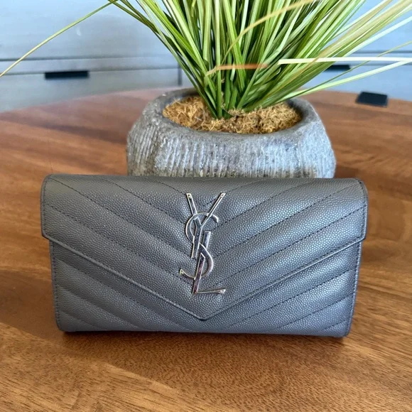 SOLD Yves Saint Laurent Gray Leather Clutch - Picture 14 of 14